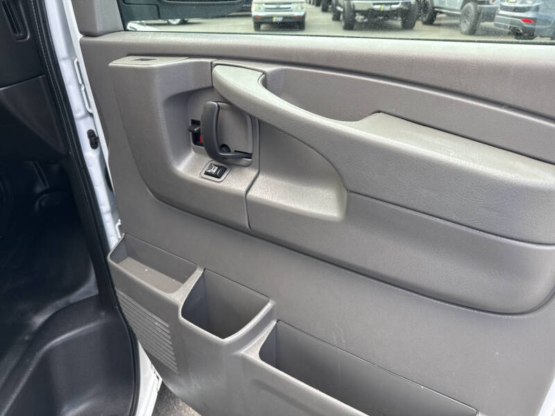 2015 Chevrolet Express LS 2500