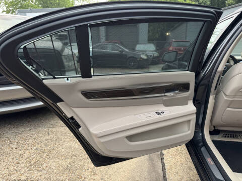 2012 BMW 7 Series 750Li xDrive