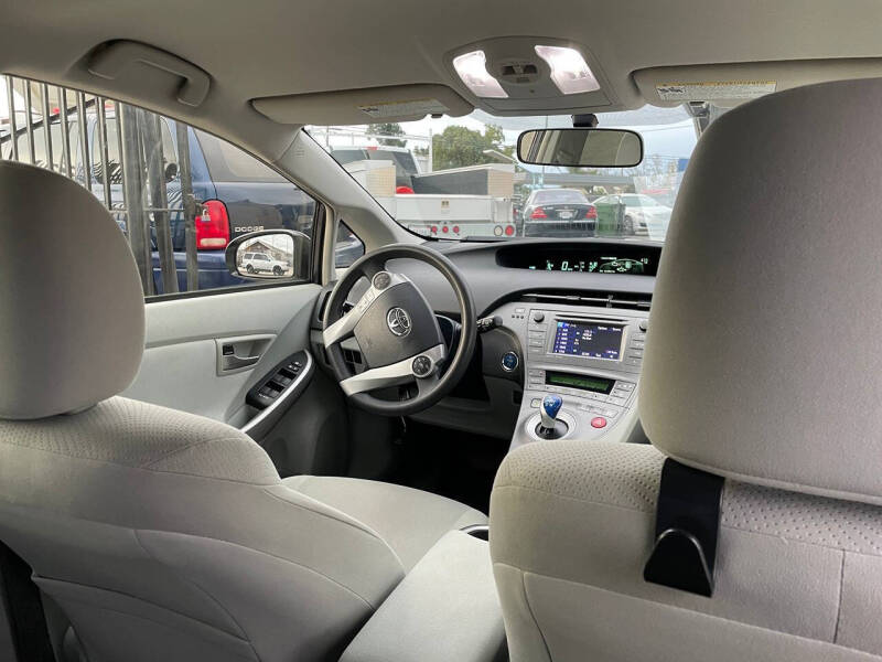 2013 Toyota Prius Three