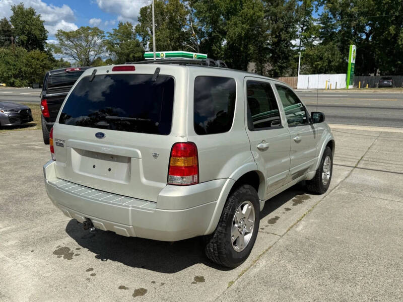 2005 Ford Escape Limited