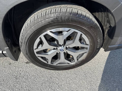 2024 Subaru Forester Premium