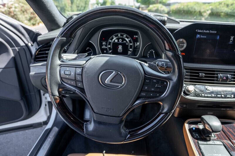 2022 Lexus LS Base - Photo 11