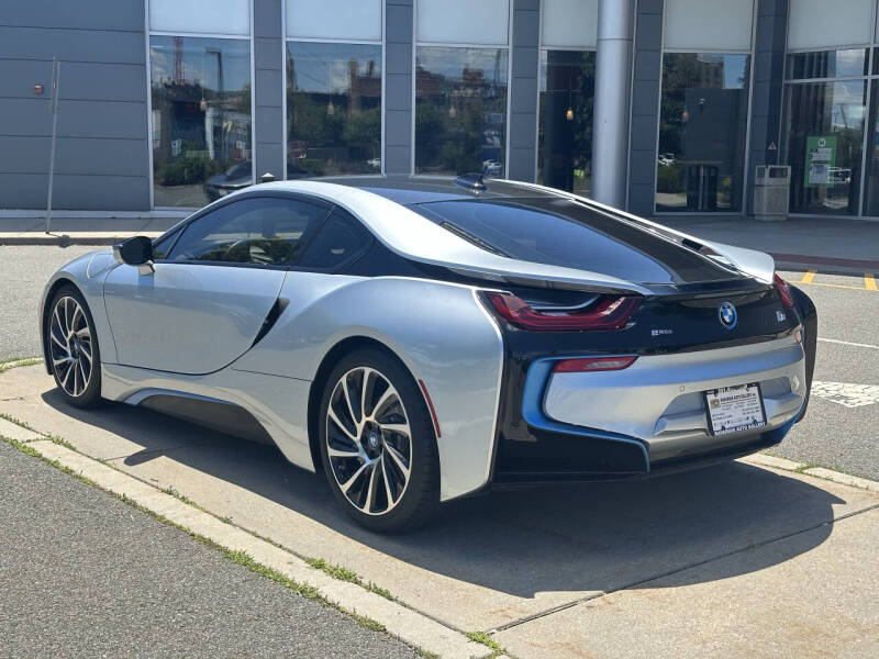 2016 BMW i8