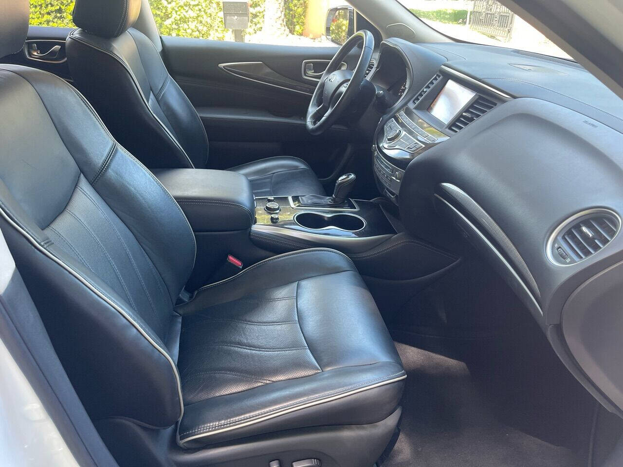 2018 INFINITI QX60 SUV / Crossover - $21,995