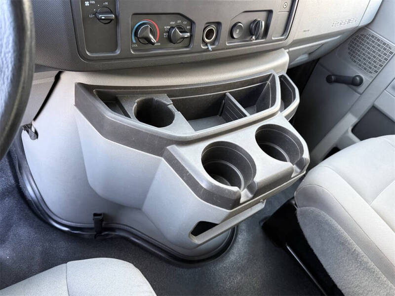 2014 Ford E-Series E-350 SD