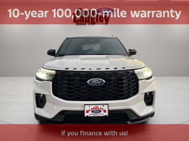 2025 Ford Explorer ST-Line