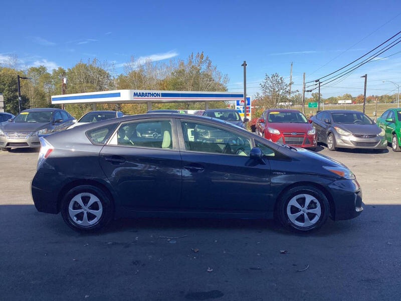 2014 Toyota Prius Three