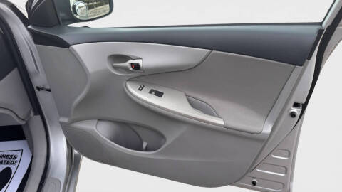 2012 Toyota Corolla LE