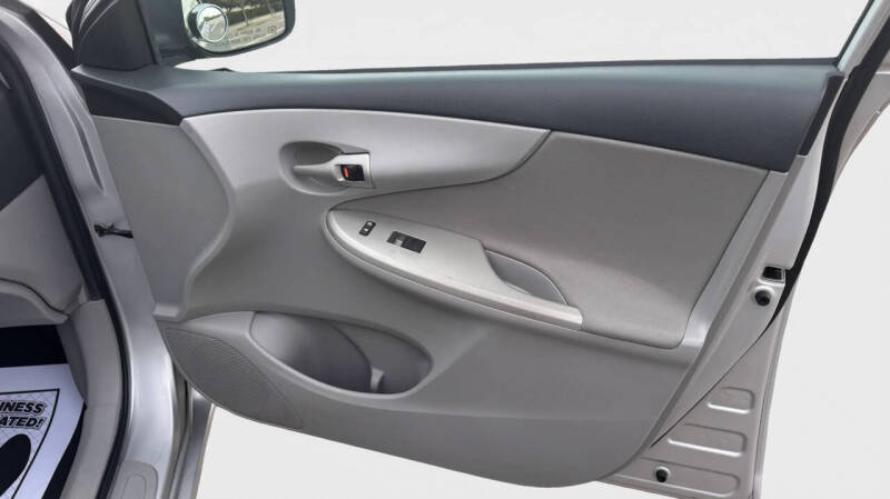 2012 Toyota Corolla LE