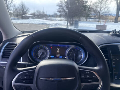 2015 Chrysler 300 Limited