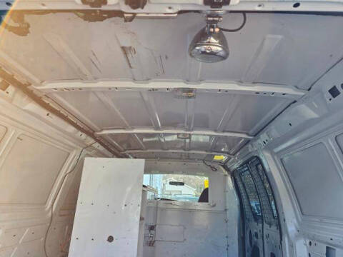 2005 Ford E-Series E-250