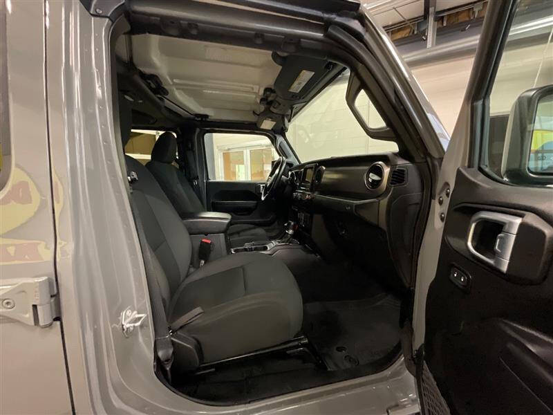 2021 Jeep Gladiator Willys