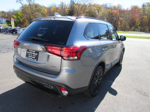 2020 Mitsubishi Outlander LE