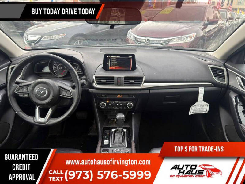 2018 Mazda MAZDA3 Touring