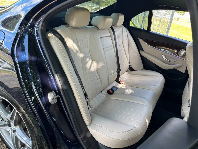 2017 Mercedes-Benz E-Class E 300 4MATIC