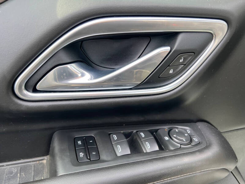 2021 Chevrolet Suburban LT