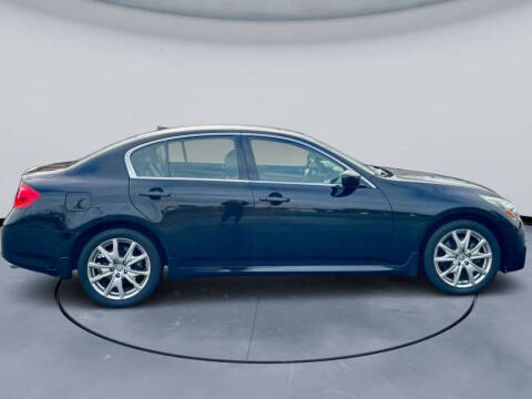 2013 Infiniti G37 Sedan x