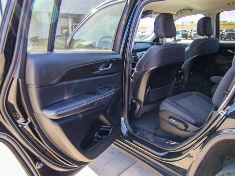 2023 Jeep Grand Cherokee L Laredo