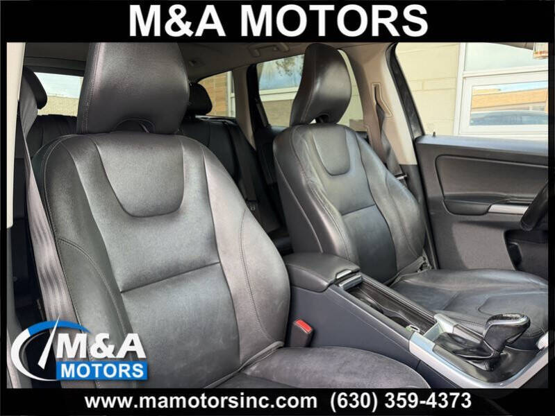 2016 Volvo XC60 T5 Drive-E Premier