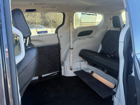 2020 Chrysler Pacifica Touring L
