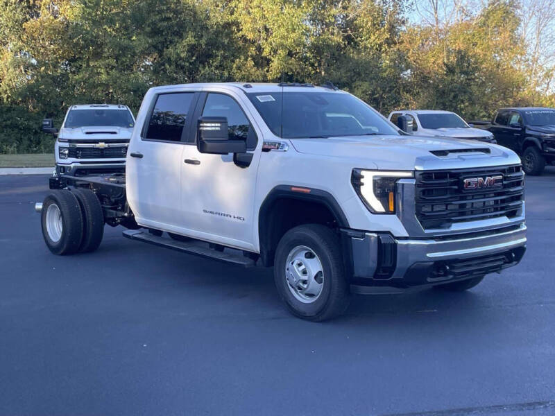 2026 GMC Sierra 3500HD CC SLE