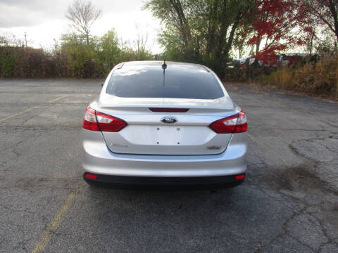 2014 Ford Focus S