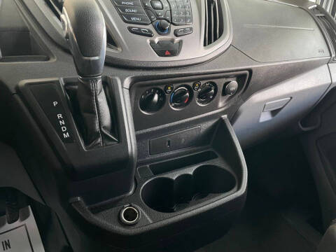 2017 Ford Transit