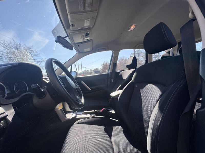 2016 Subaru Forester 2.5i