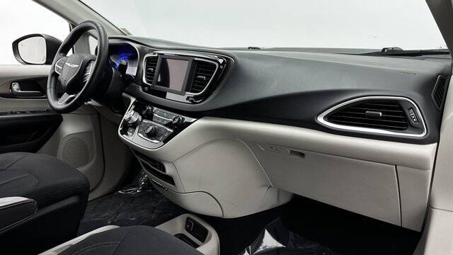 2019 Chrysler Pacifica LX
