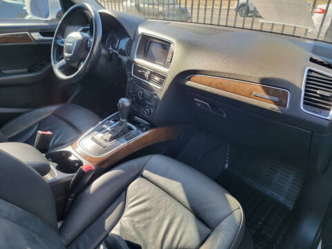 2011 Audi Q5 2.0T quattro Premium