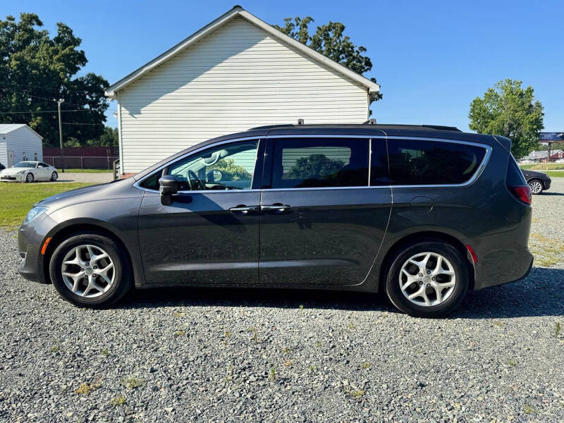 2018 Chrysler Pacifica Touring Plus