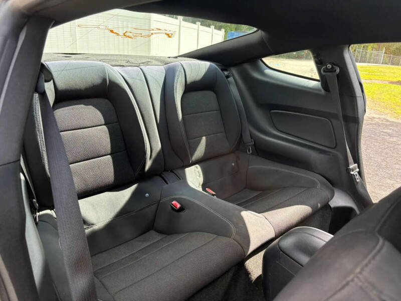 2016 Ford Mustang V6