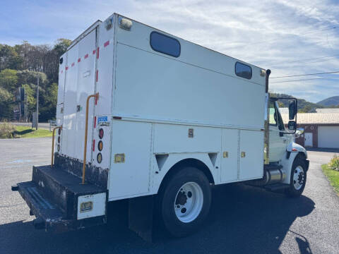 2004 International 4300