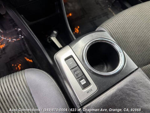 2016 Toyota Prius v Three