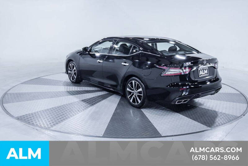 2023 Nissan Maxima