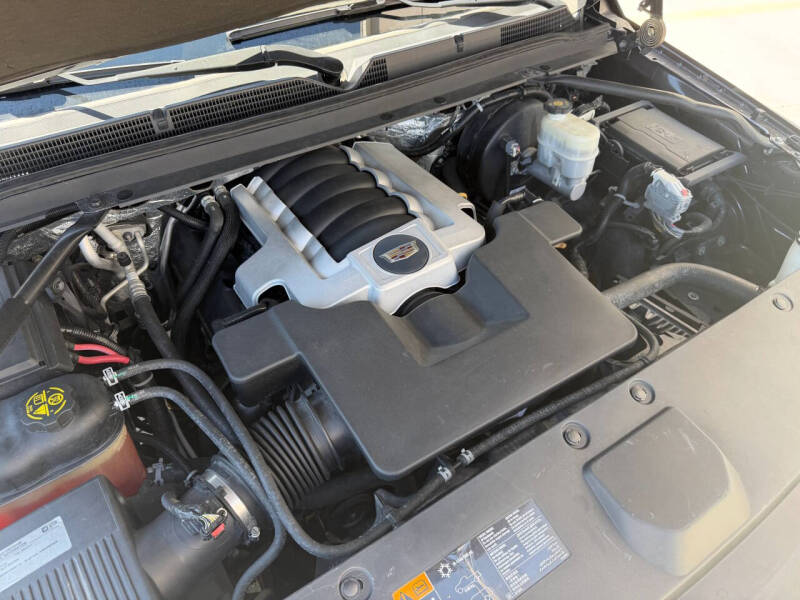 2016 Cadillac Escalade Standard