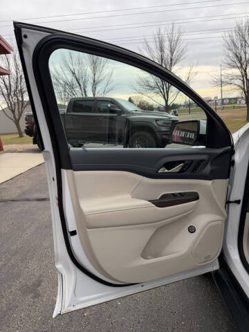 2021 GMC Acadia Denali