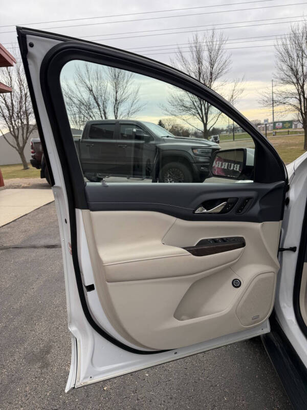 2021 GMC Acadia Denali