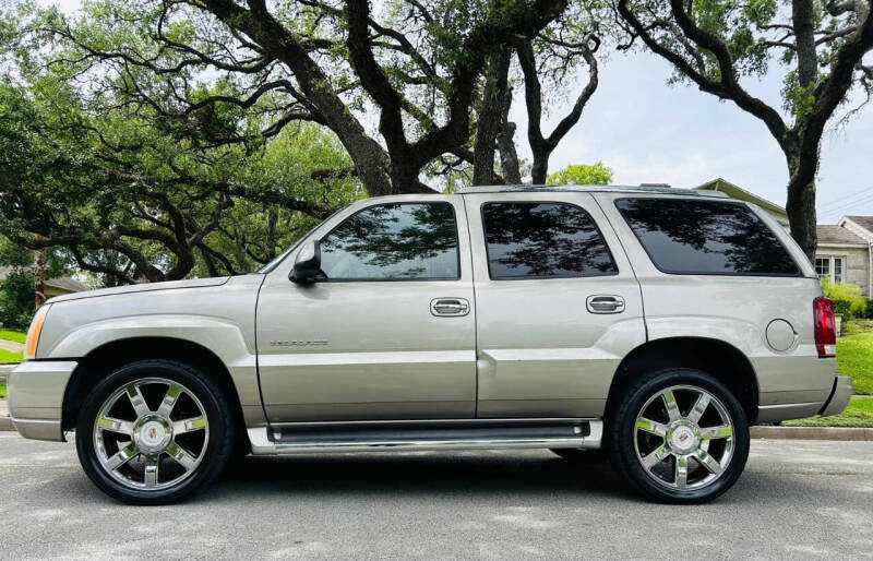 2003 Cadillac Escalade