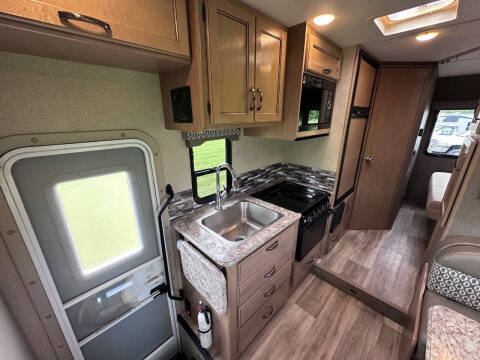 2017 Ford E-Series E-350 SD