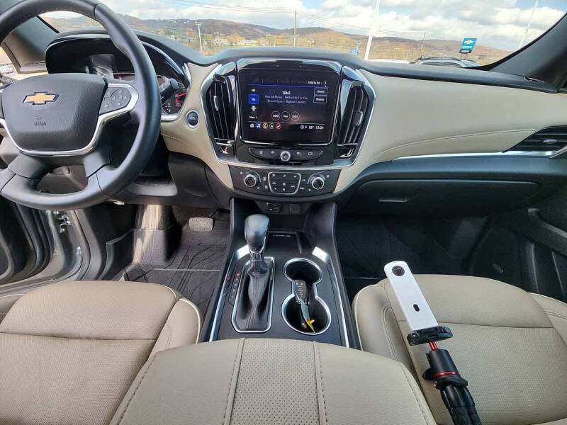 2023 Chevrolet Traverse Premier