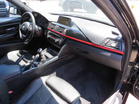 2012 BMW 3 Series 328i