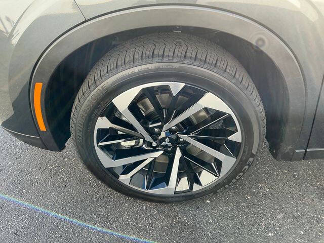 2025 Mitsubishi Outlander PHEV SE