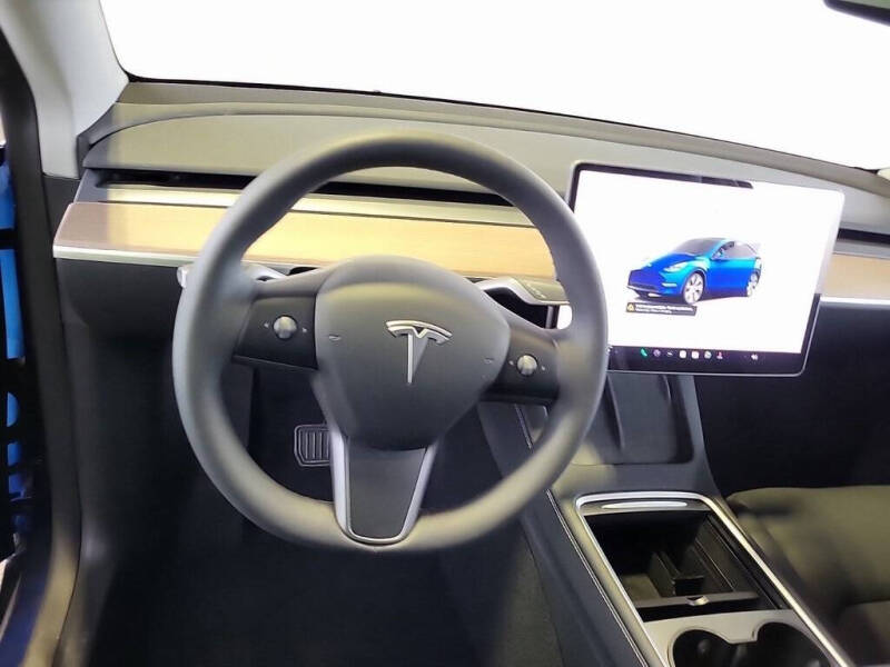 2024 Tesla Model Y Long Range