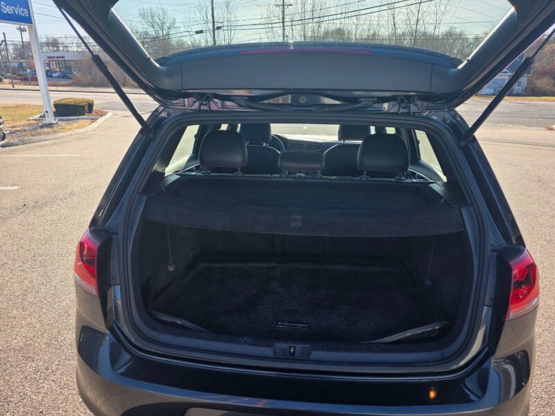 2017 Volkswagen Golf GTI SE