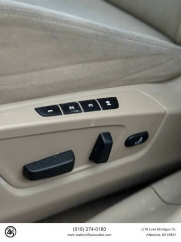 2011 Suzuki Kizashi SE