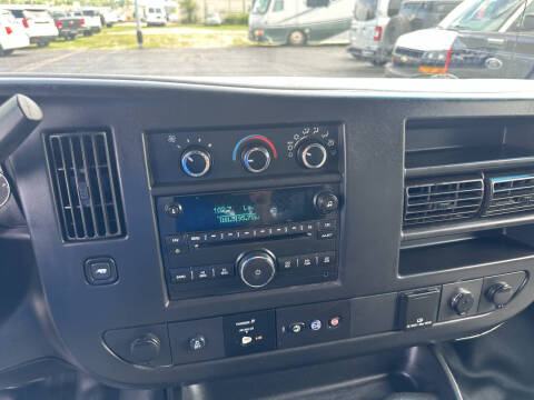 2017 Chevrolet Express 2500