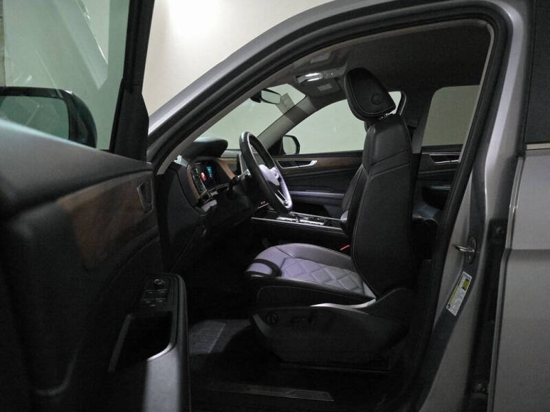 2024 Volkswagen Atlas SE