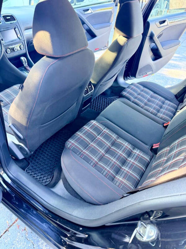 2012 Volkswagen GTI Base PZEV