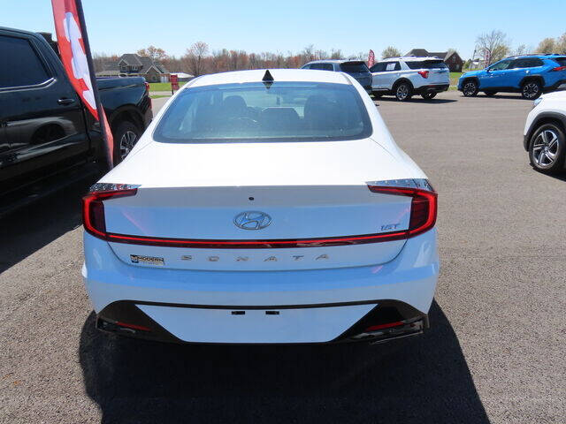 2021 Hyundai SONATA for sale at Modern Automotive Group LLC in Lafayette, TN